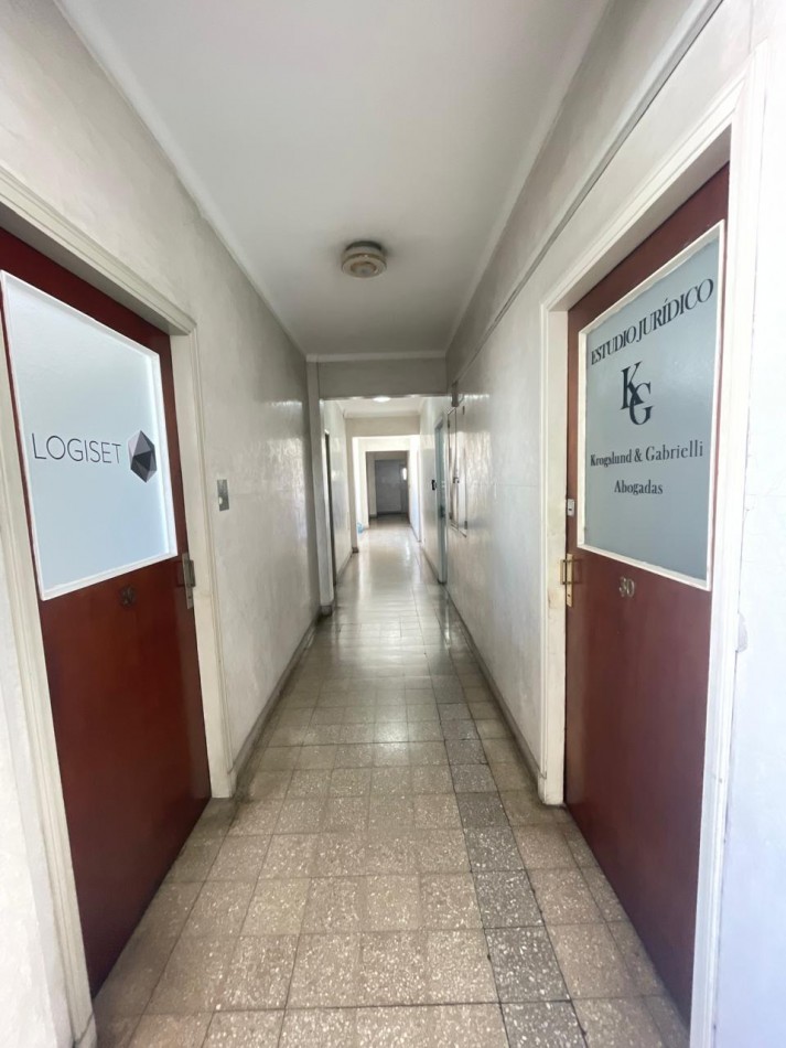 OFICINA A UNA CUADRA DEL CENTRO DE SAN MARTIN!! VENTA Y/O ALQUILER