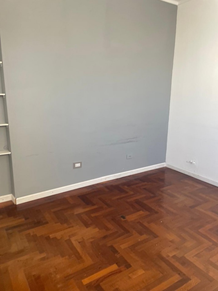 OFICINA A UNA CUADRA DEL CENTRO DE SAN MARTIN!! VENTA Y/O ALQUILER