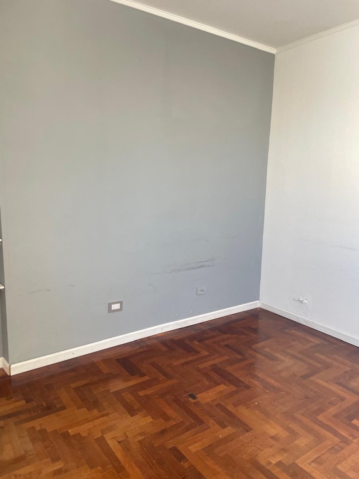 OFICINA A UNA CUADRA DEL CENTRO DE SAN MARTIN!! VENTA Y/O ALQUILER
