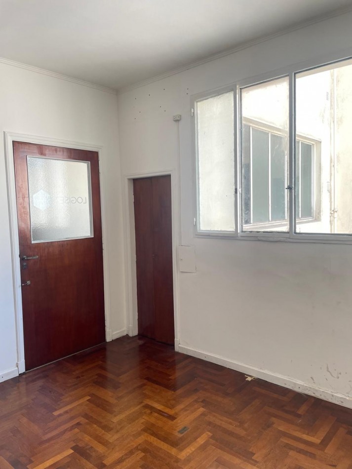 OFICINA A UNA CUADRA DEL CENTRO DE SAN MARTIN!! VENTA Y/O ALQUILER