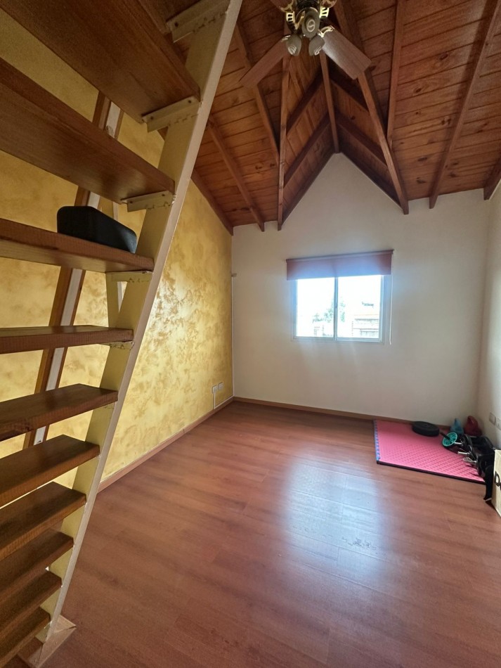 DEPARTAMENTO DE 3 AMB. EN VENTA EN BARRIO CANGURO