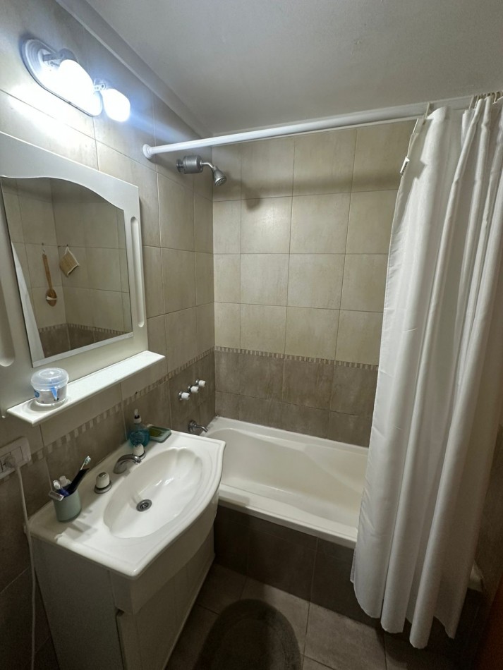 DEPARTAMENTO DE 3 AMB. EN VENTA EN BARRIO CANGURO