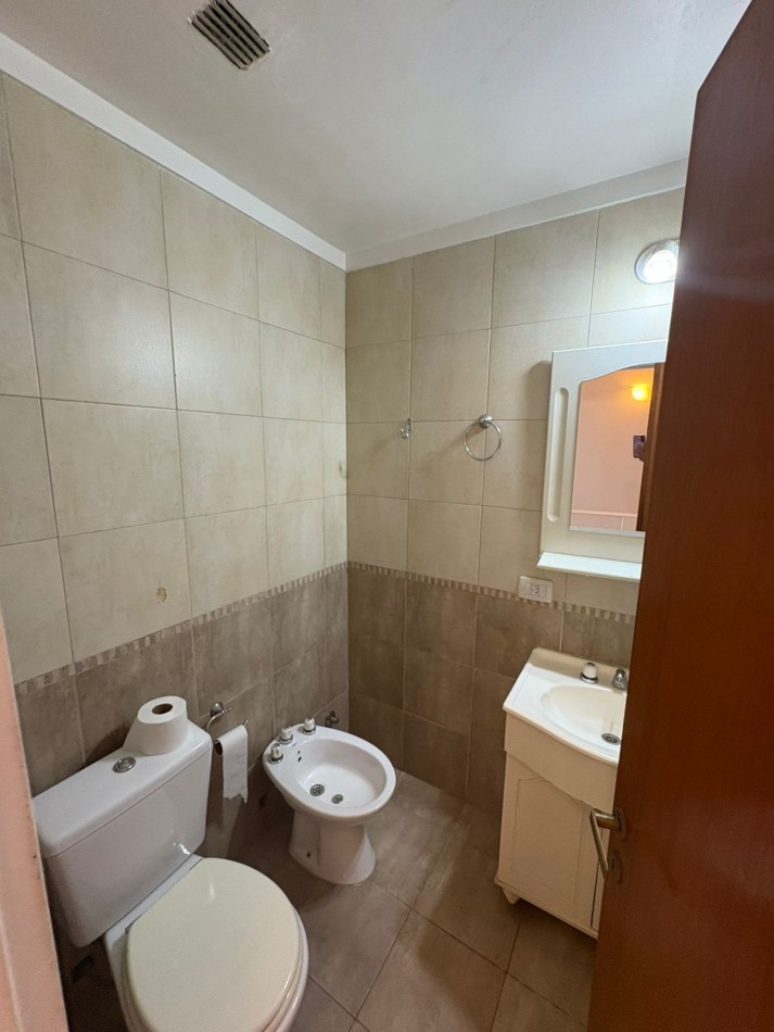 DEPARTAMENTO DE 3 AMB. EN VENTA EN BARRIO CANGURO