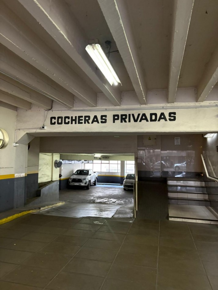 COCHERA CUBIERTA EN VENTA 