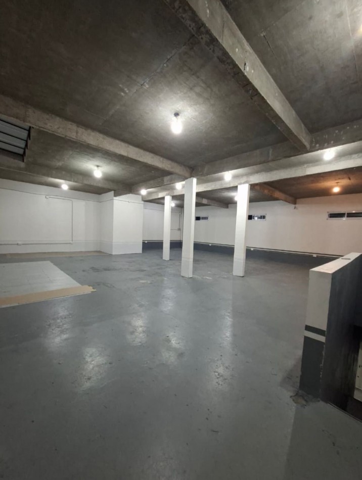 ALQUILER GALPON DE 480M2 - LOMA HERMOSA