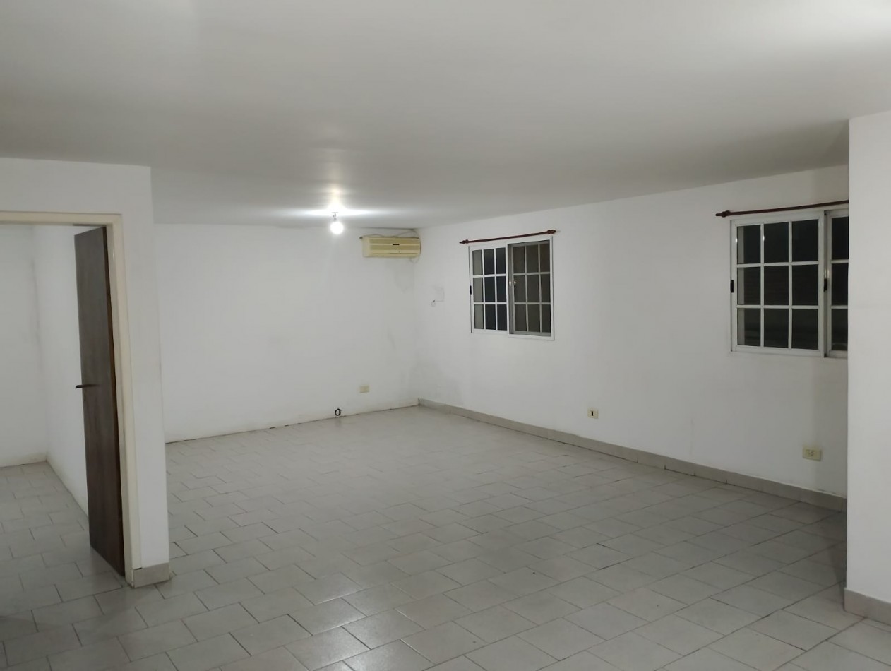 DEPARTAMENTO DOS AMBIENTES EN ALQUILER CON PATIO