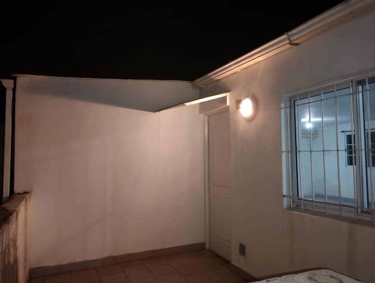DEPARTAMENTO DOS AMBIENTES EN ALQUILER CON PATIO