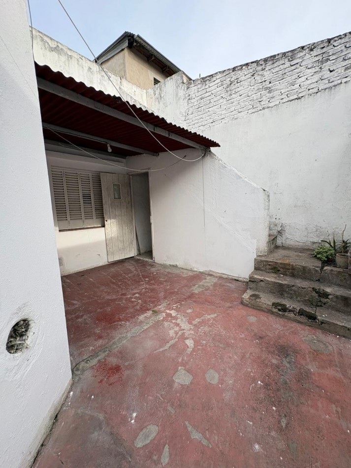PH DOS AMBIENTES AL FONDO CON PATIO EN VENTA OPORTUNIDAD