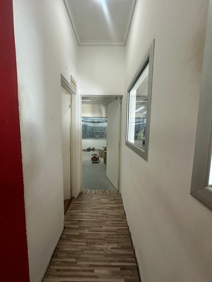 GALPON EN ALQUILER VICENTE LOPEZ 900M2