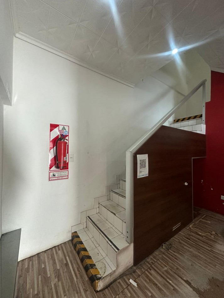 GALPON EN ALQUILER VICENTE LOPEZ 900M2