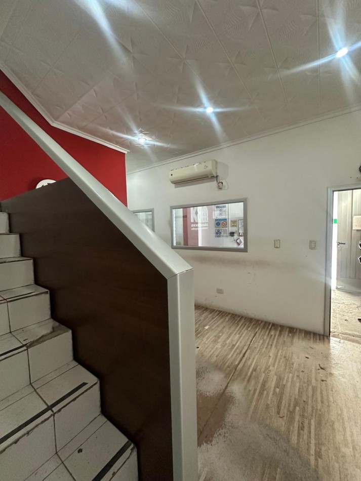 GALPON EN ALQUILER VICENTE LOPEZ 900M2