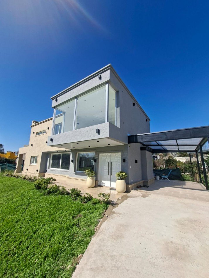 CASA 5 AMBIENTES EN VENTA , BARRIO LOS PARAISOS CARDALES