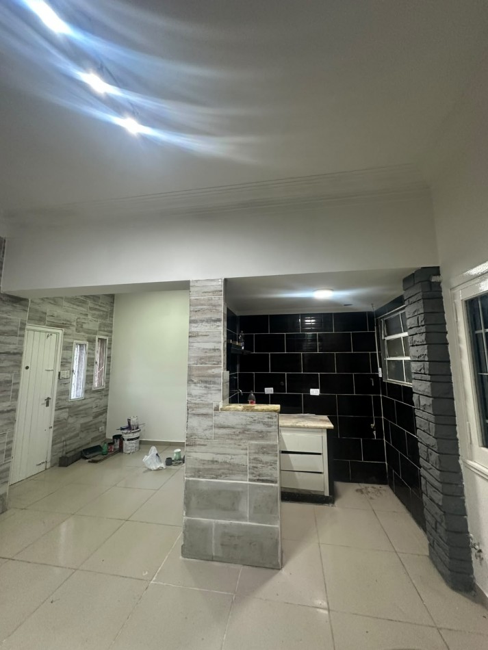 CASA EN ALQUILER 3 AMBIENTES MARTIN CORONADO