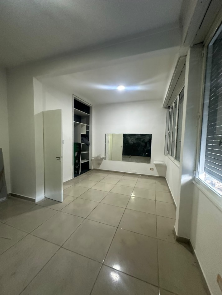 CASA EN ALQUILER 3 AMBIENTES MARTIN CORONADO