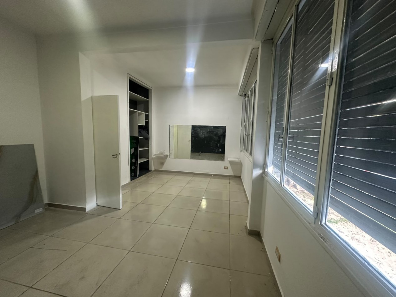 CASA EN ALQUILER 3 AMBIENTES MARTIN CORONADO