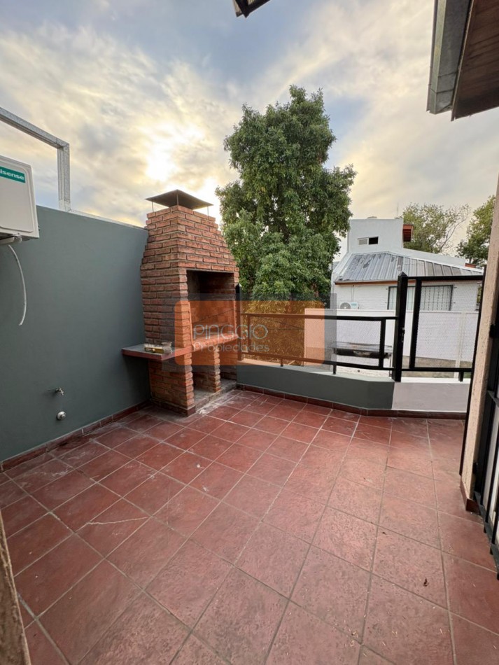 PH. 2 AMBIENTES CON PATIO Y PARRILLA EN ALQUILER