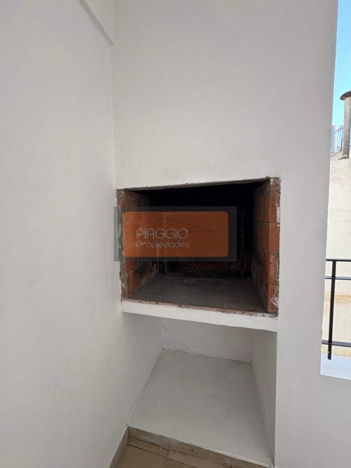 DEPARTAMENTO CON PATIO EN ALQUILER