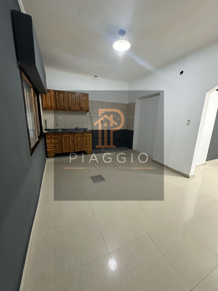 CASA EN ALQUILER 3 AMBIENTES EN PABLO PODESTA 