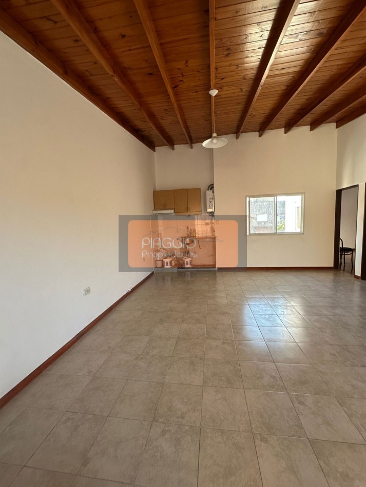NUEVO INGRESO!! PH. EN PRIMER PISO 3 AMBIENTES CON BALCON