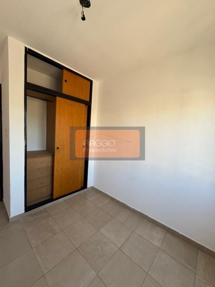 DEPARTAMENTO CON PATIO EN ALQUILER