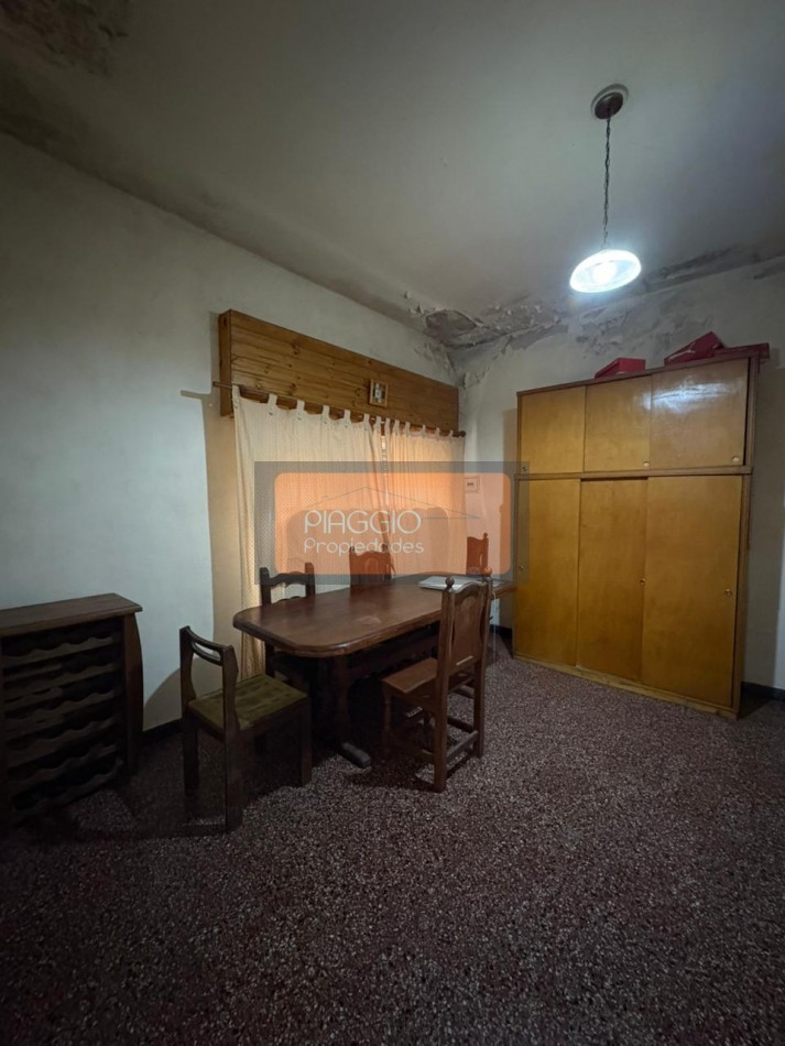 CASA SOBRE LOTE PROPIO- EXCELENTE OPORTUNIDAD DE INVERSION A LA VENTA 