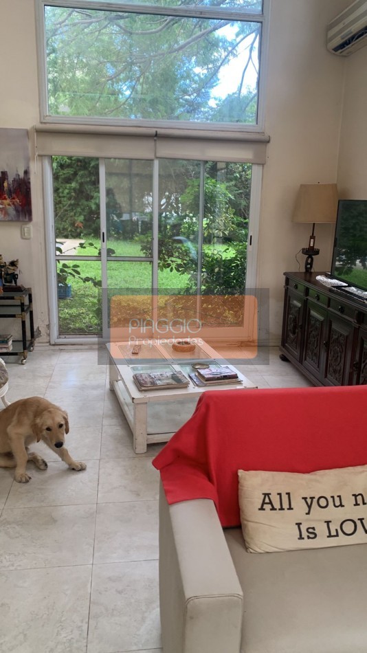 Imponente casa de 7 ambientes en exclusivo barrio cerrado - Con parque, pileta y amenities premium