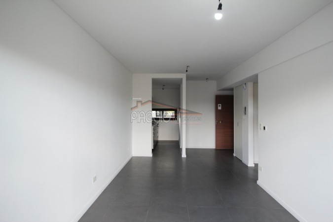 Hermoso! Departamento 2Amb. al Frente c/ Cochera, Parrilla y Pileta