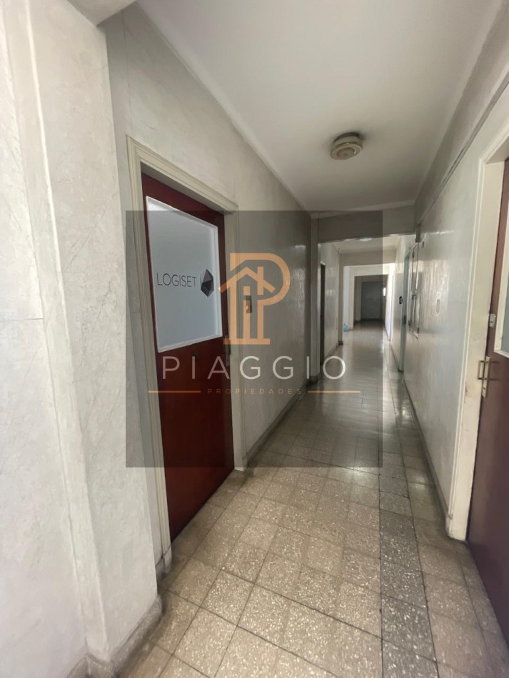OFICINA A UNA CUADRA DEL CENTRO DE SAN MARTIN!! VENTA Y/O ALQUILER
