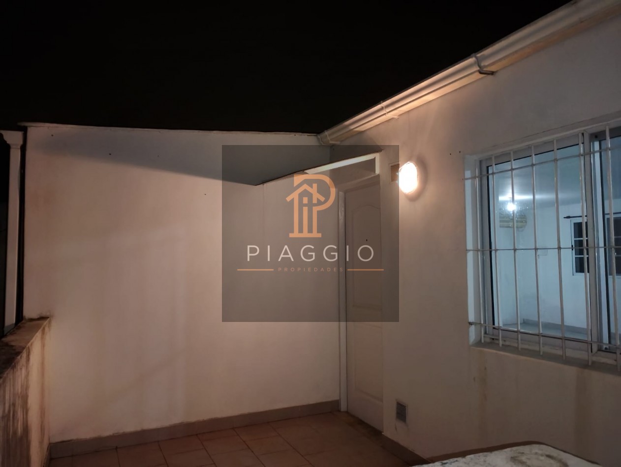 DEPARTAMENTO DOS AMBIENTES EN ALQUILER CON PATIO