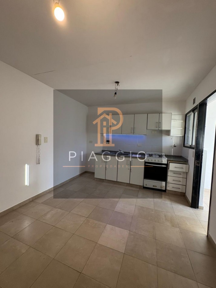 DEPARTAMENTO 3 AMBIENTESEN ALQUILER CON PATIO 