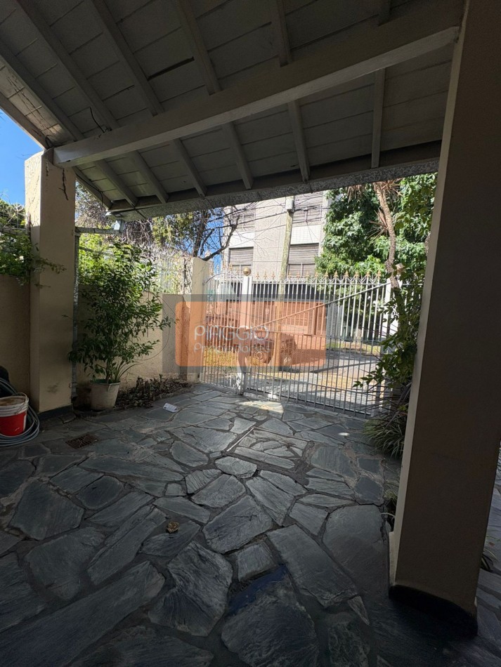 CASA EN ALQUILER EN MUNRO 