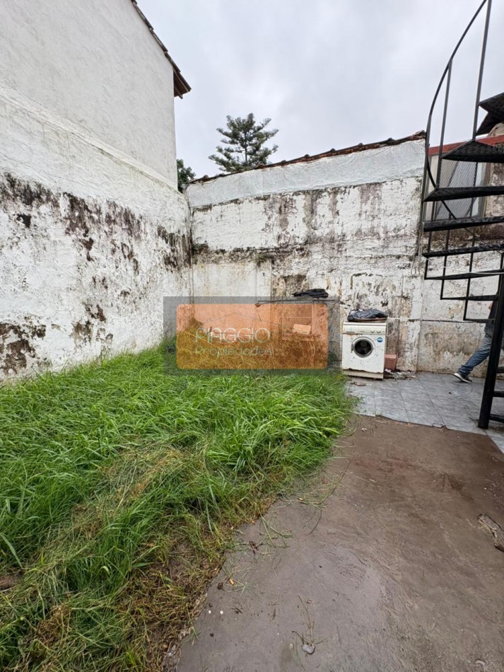 CASA SOBRE LOTE PROPIO- EXCELENTE OPORTUNIDAD DE INVERSION A LA VENTA 
