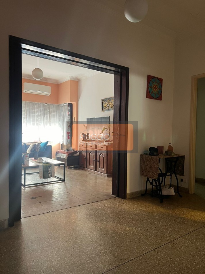 PH. 5 AMBIENTES EN PRIMER PISO CON BALCON EN VENTA!!!