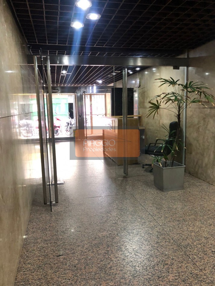 DEPARTAMENTO MONOAMBIENTE EN ALQUIER A PASOS DEL OBELISCO