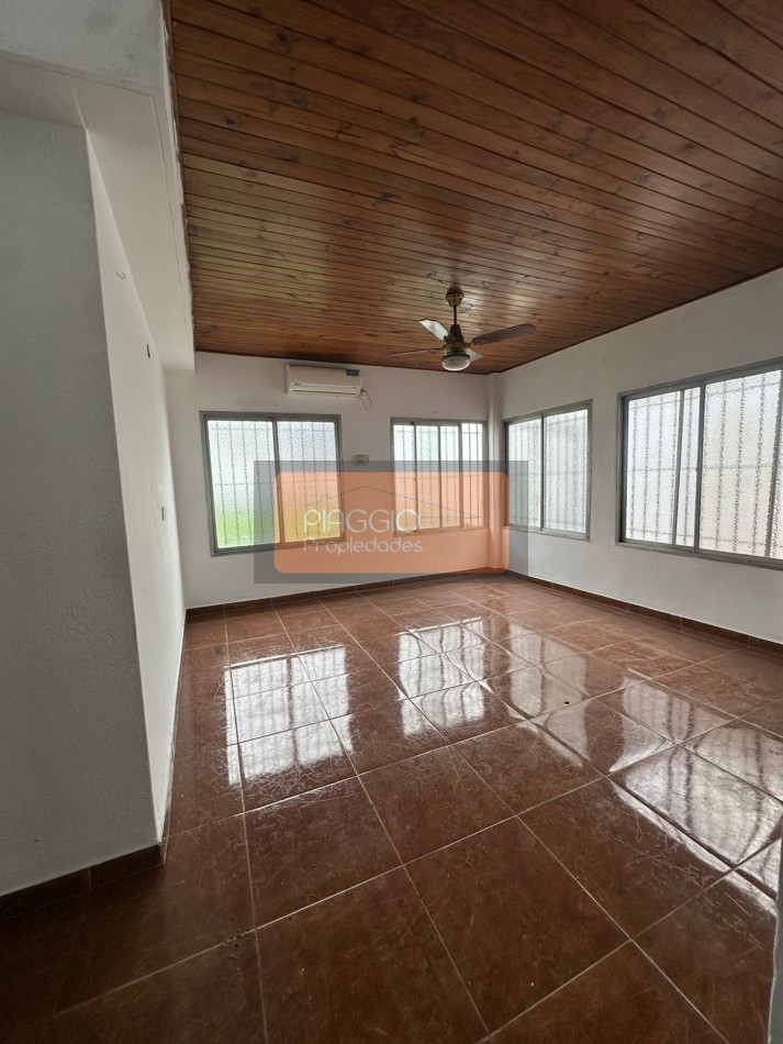 CASA 3 AMBIENTES CON TERRRENO EN VENTA EN MUNRO 