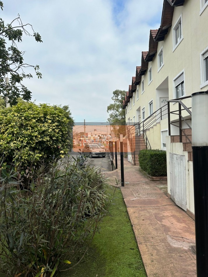 DEPARTAMENTO DE 3 AMB. EN VENTA EN BARRIO CANGURO