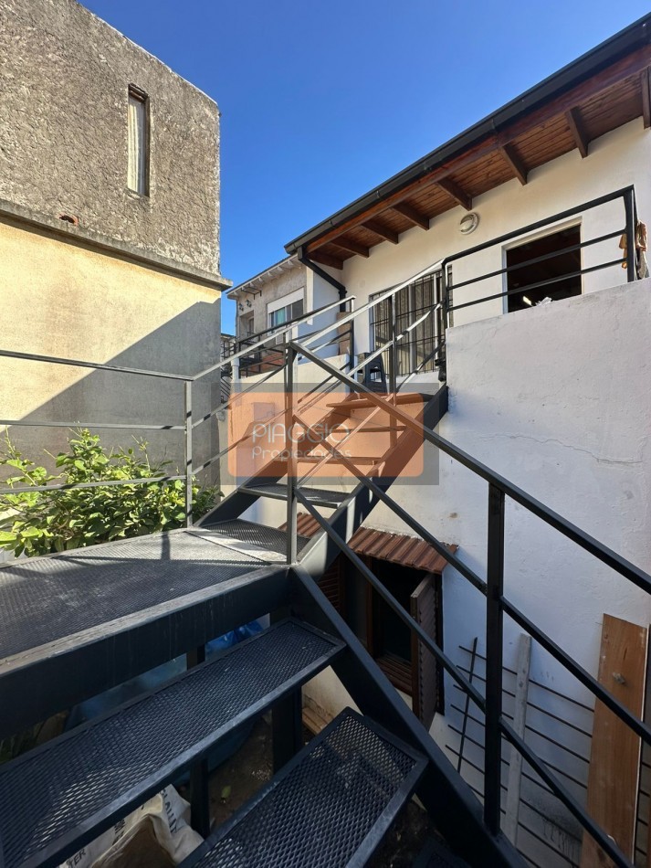 NUEVO INGRESO!! PH. EN PRIMER PISO 3 AMBIENTES CON BALCON