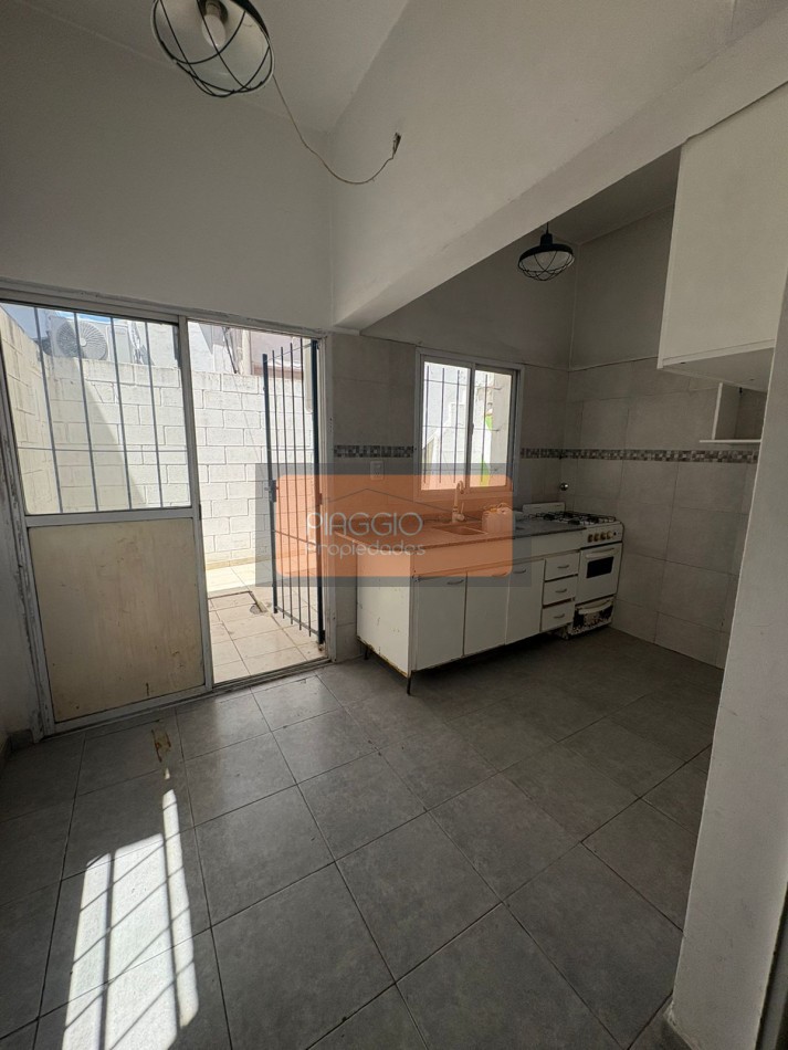 PH TRES AMBIENTES EN ALQUILER CON COCHERA