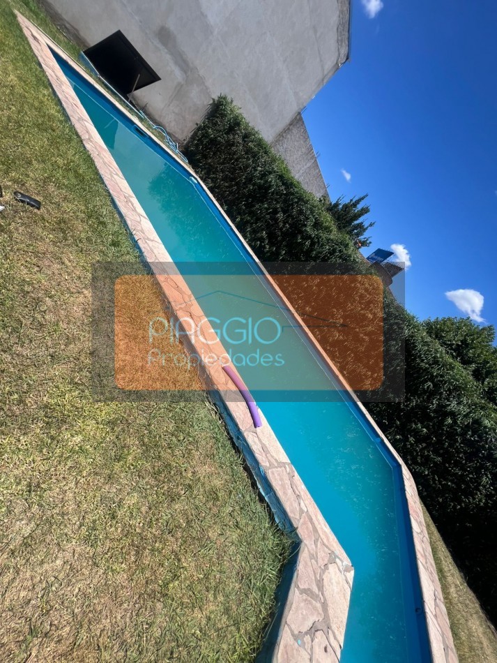 CASA QUINTA EN ALQUILER, 4 AMBIENTES CON IMPORTANTE PARQUE Y PILETA!!!
