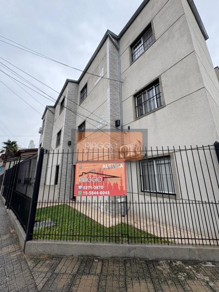 DEPARTAMENTO CON PATIO EN ALQUILER