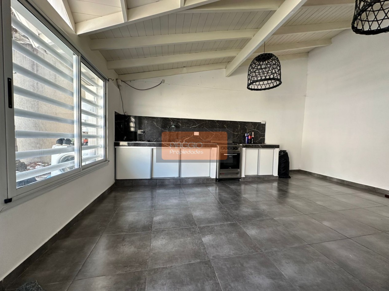 CASA DOS AMBIENTES CON PILETA EN ALQUILER