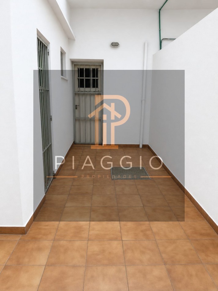 ALQUILA LOCAL COMERCIAL SOBRE AV. VELEZ SARSFIELD 