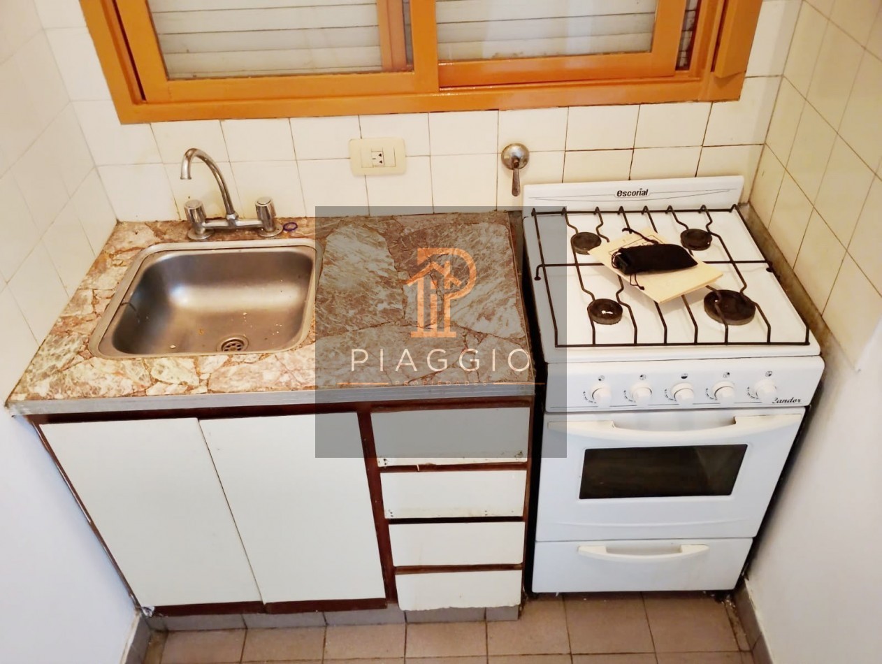DEPARTAMENTO 2 AMBIENTES CON COCHERA CASEROS