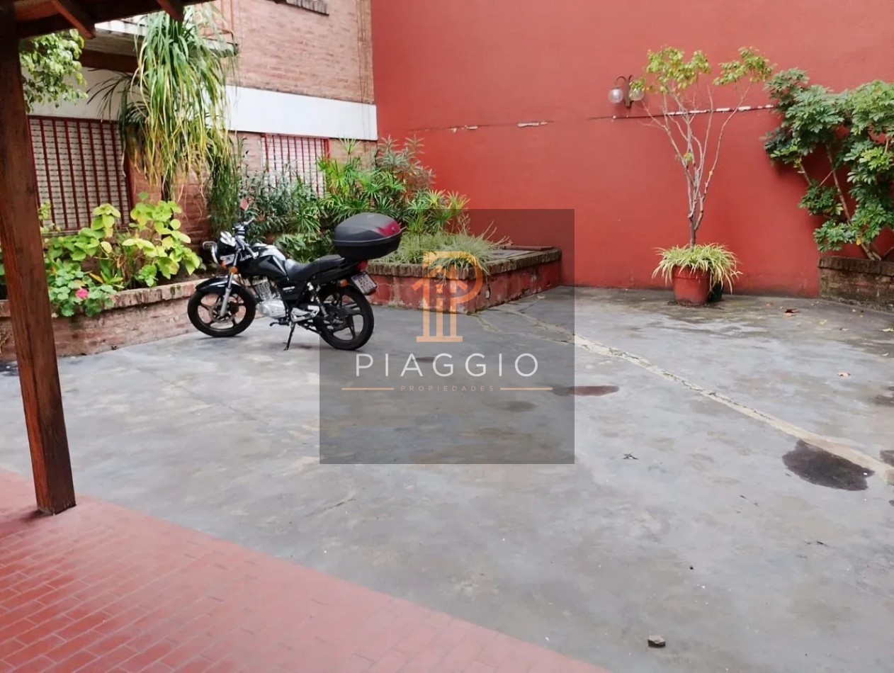 DEPARTAMENTO 2 AMBIENTES CON COCHERA CASEROS