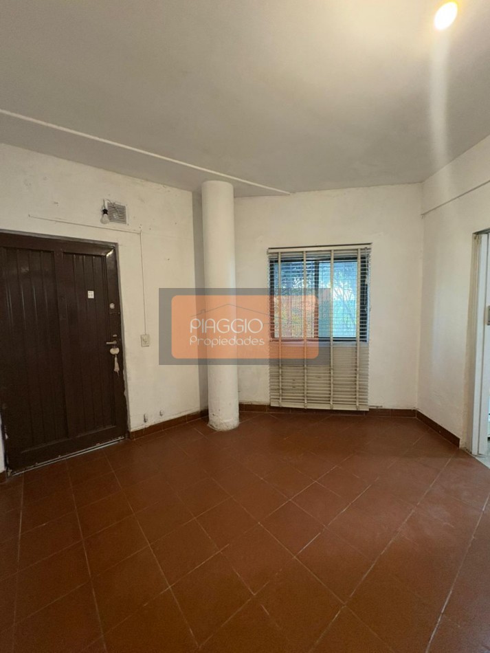 DEPARTAMENTO TRES AMBIENTES CON COCHERA EN VENTA 