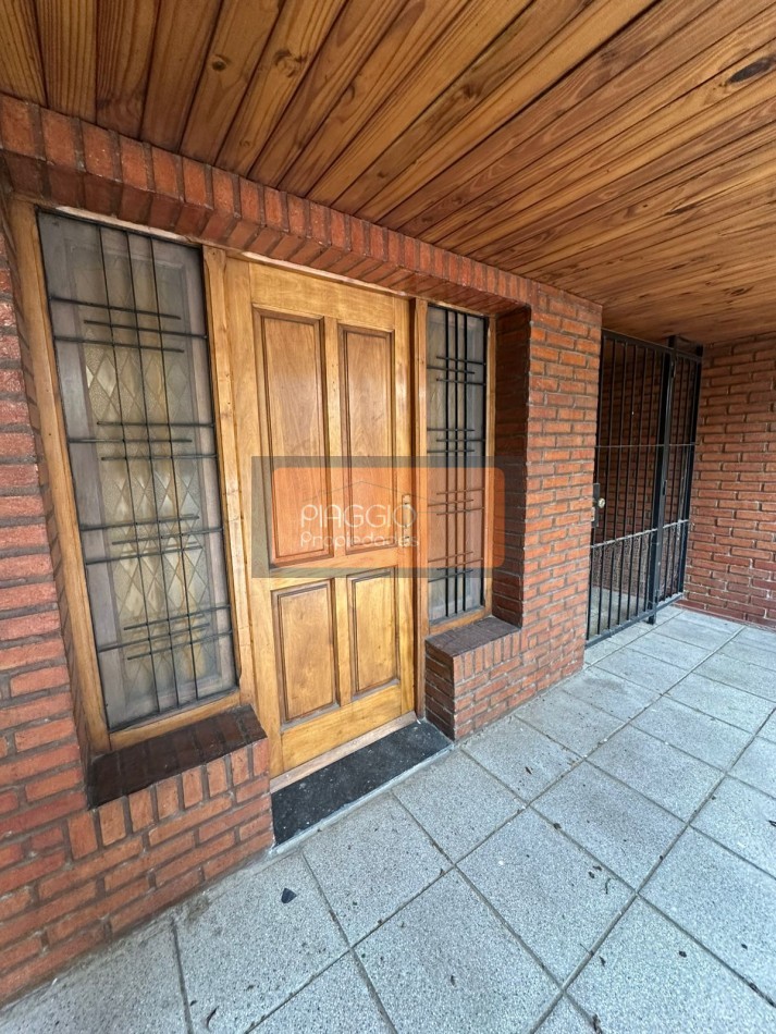 CASA 3 AMBIENTES CON TERRRENO EN VENTA EN MUNRO 