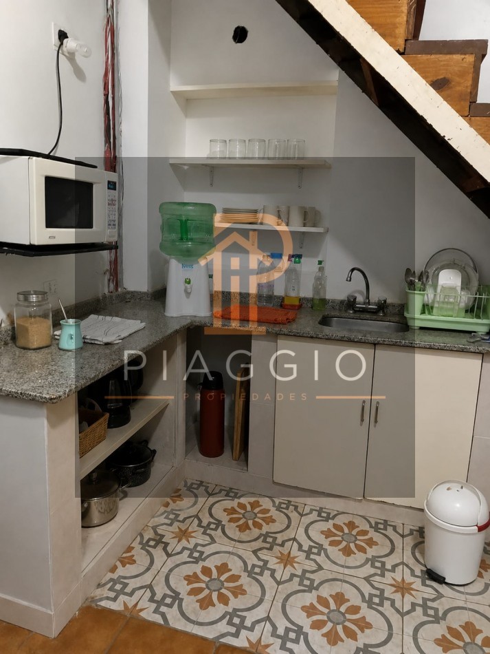 ALQUILA LOCAL COMERCIAL SOBRE AV. VELEZ SARSFIELD 