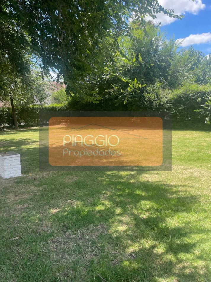 CASA QUINTA EN ALQUILER, 4 AMBIENTES CON IMPORTANTE PARQUE Y PILETA!!!