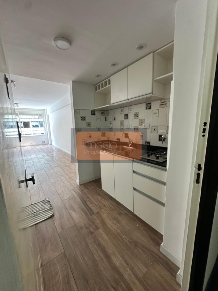 DEPARTAMENTO MONOAMBIENTE EN ALQUIER A PASOS DEL OBELISCO