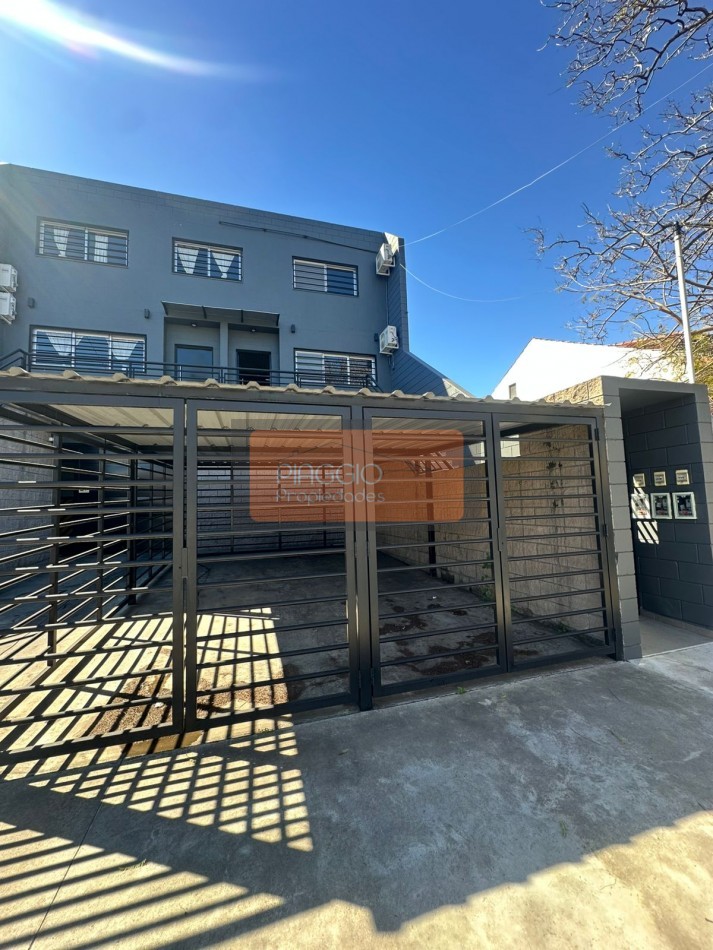DUPLEX 4 AMBIENTES ESTILO INDUSTRIAL- VILLA ADELINA